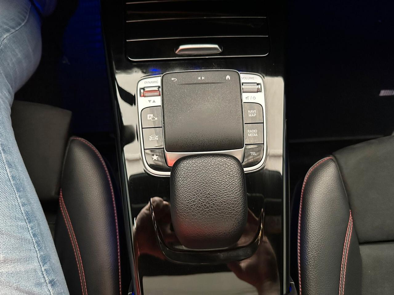 MERCEDES CLA 200d SHOOTING BRAKE PREMIUM AMG IPERFULL