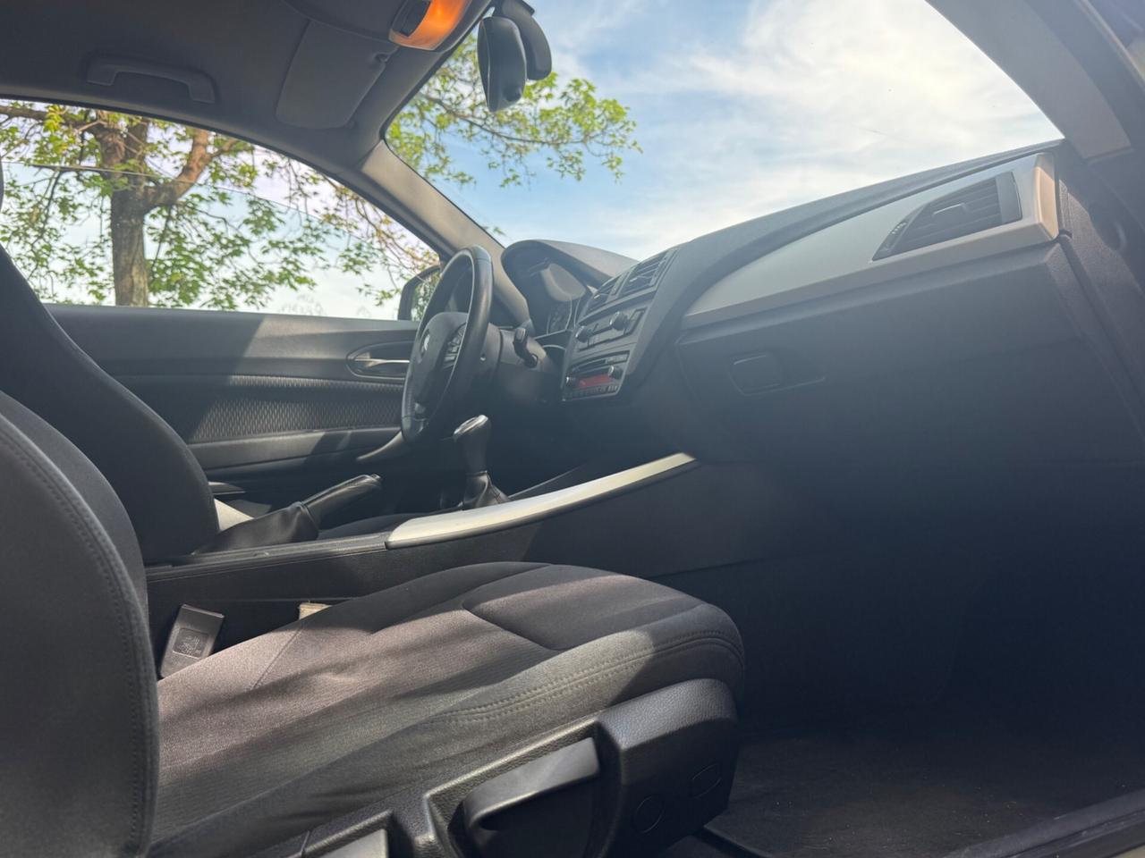 Bmw 114 114i 5p. Unique