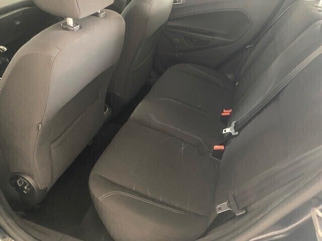 Ford Fiesta 1.5 TDCi 75CV 5 porte Titanium