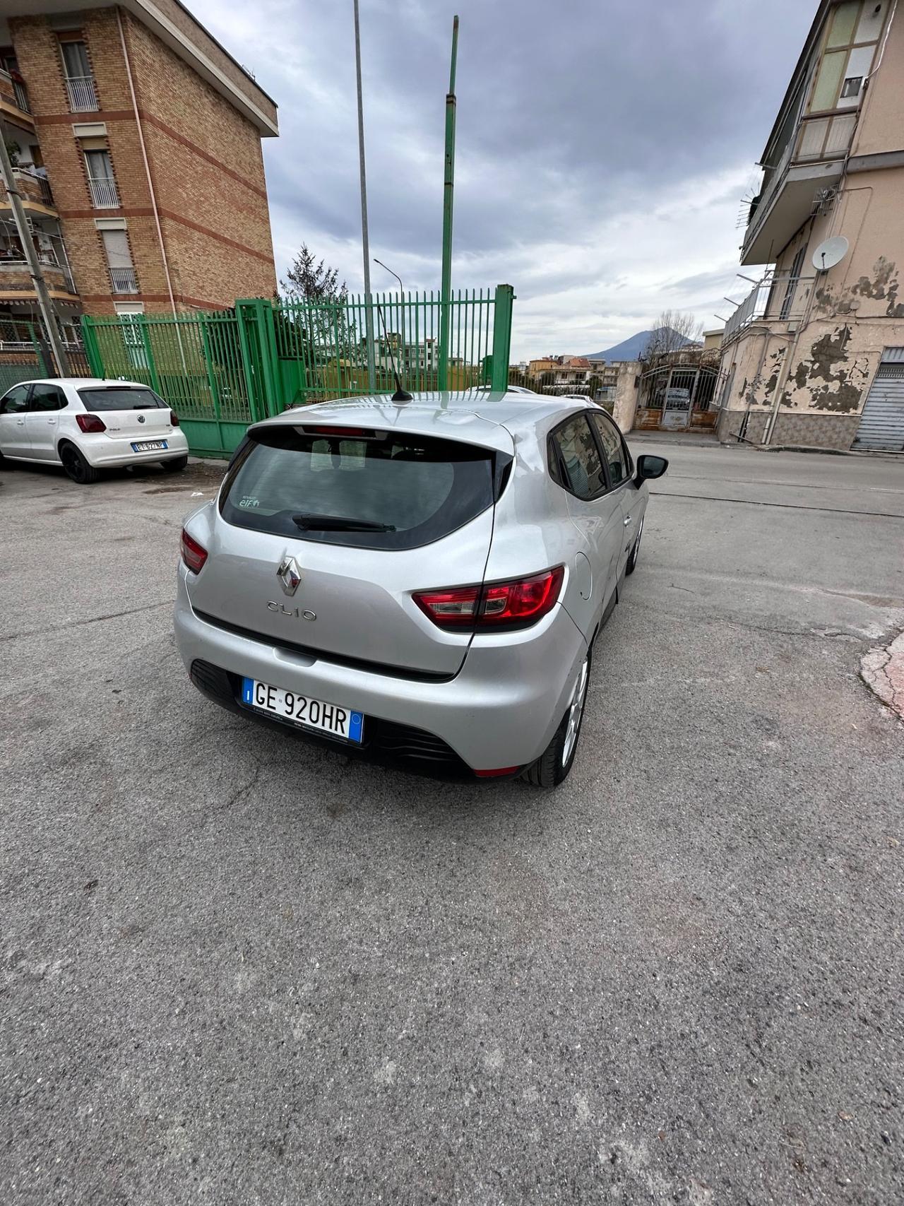 Renault Clio 1.2 16V 5 porte GPL Yahoo!