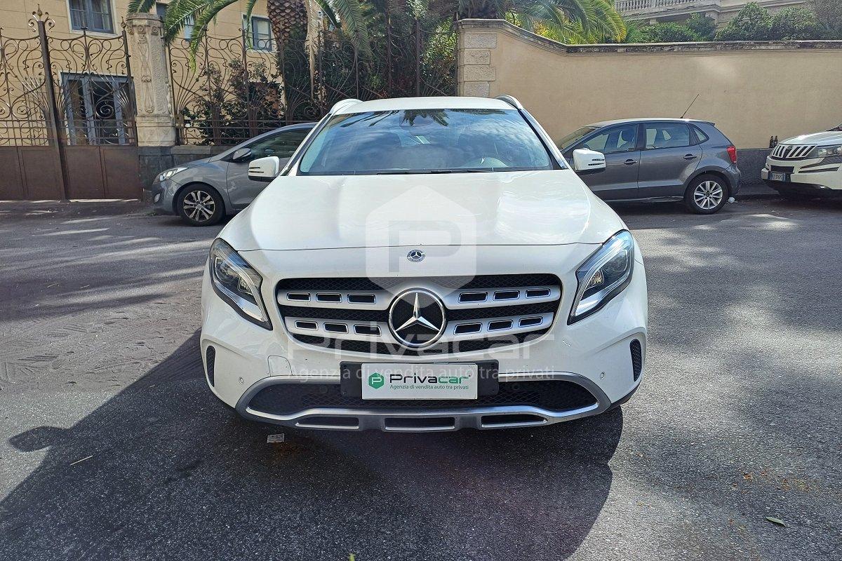 MERCEDES GLA 200 d Automatic Sport