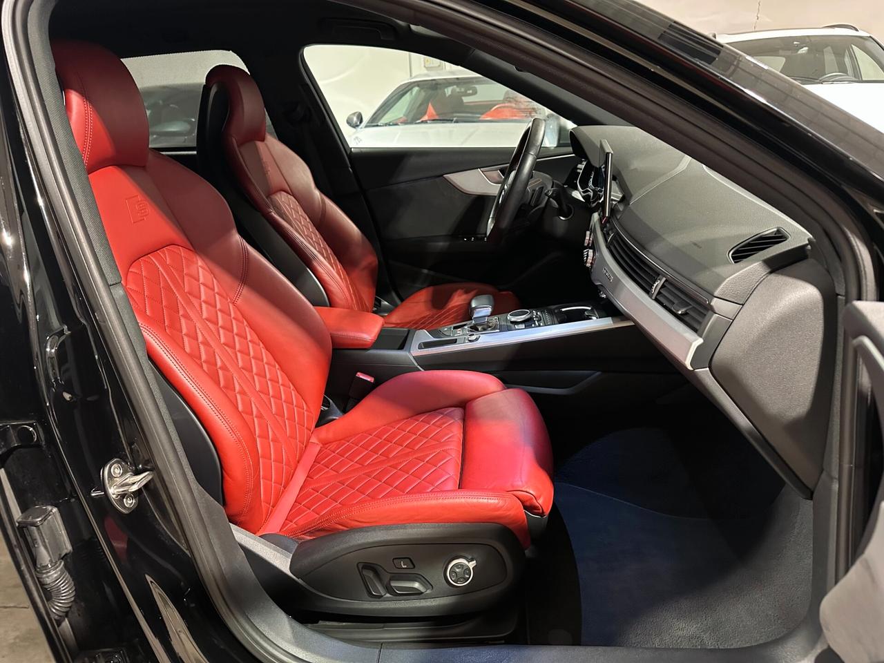 Audi A4 S4 Avant 3.0 TFSI quattro tiptronic - Rotor INT. Rosso