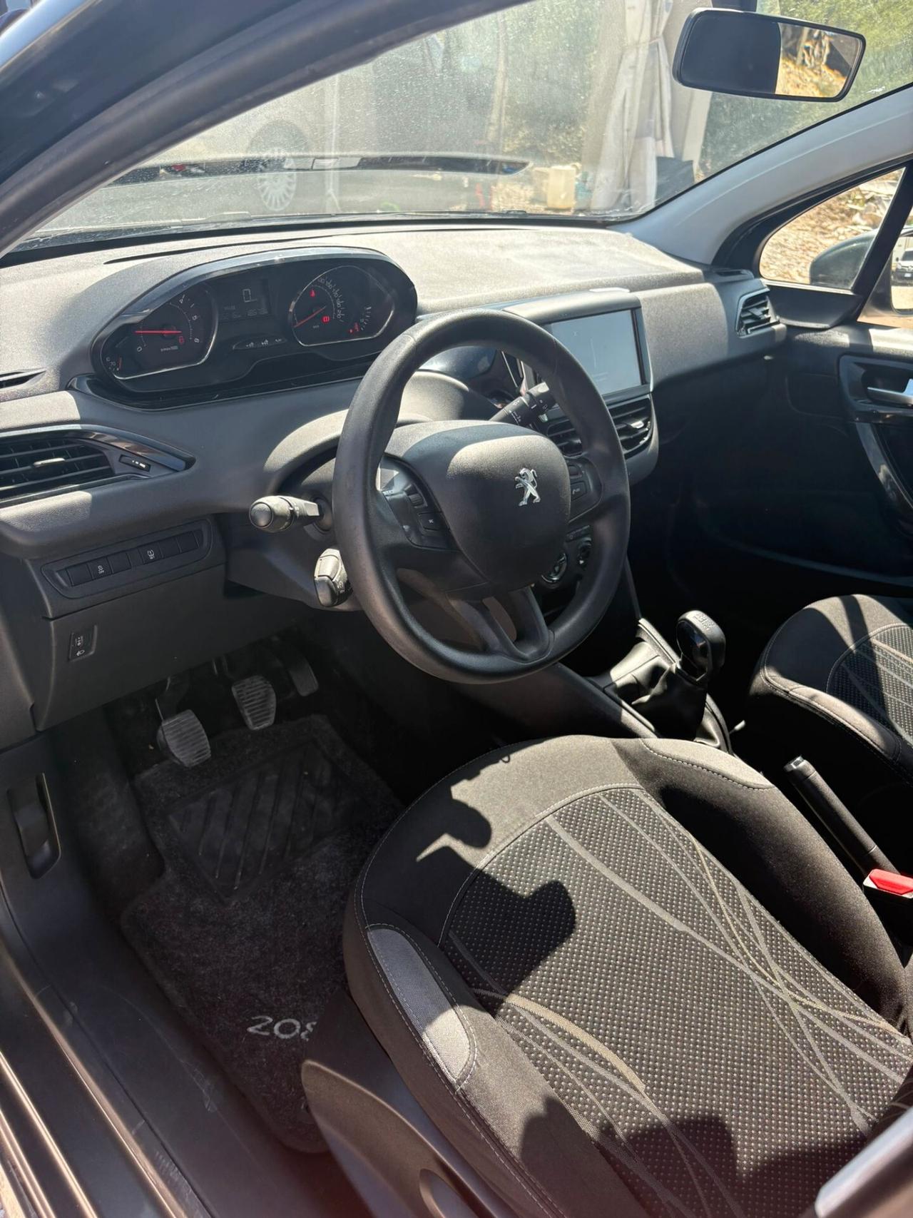 Peugeot 208 1.4 HDi 68 CV 5 porte Access