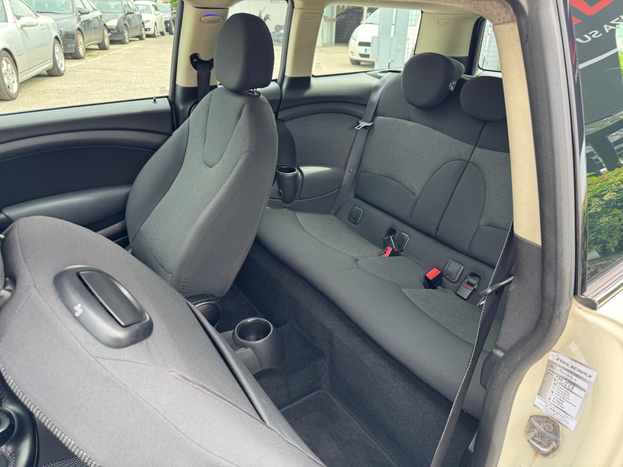 MINI COOPER CLUBMAN 1.6 16V 122CV NEOPATENTATI