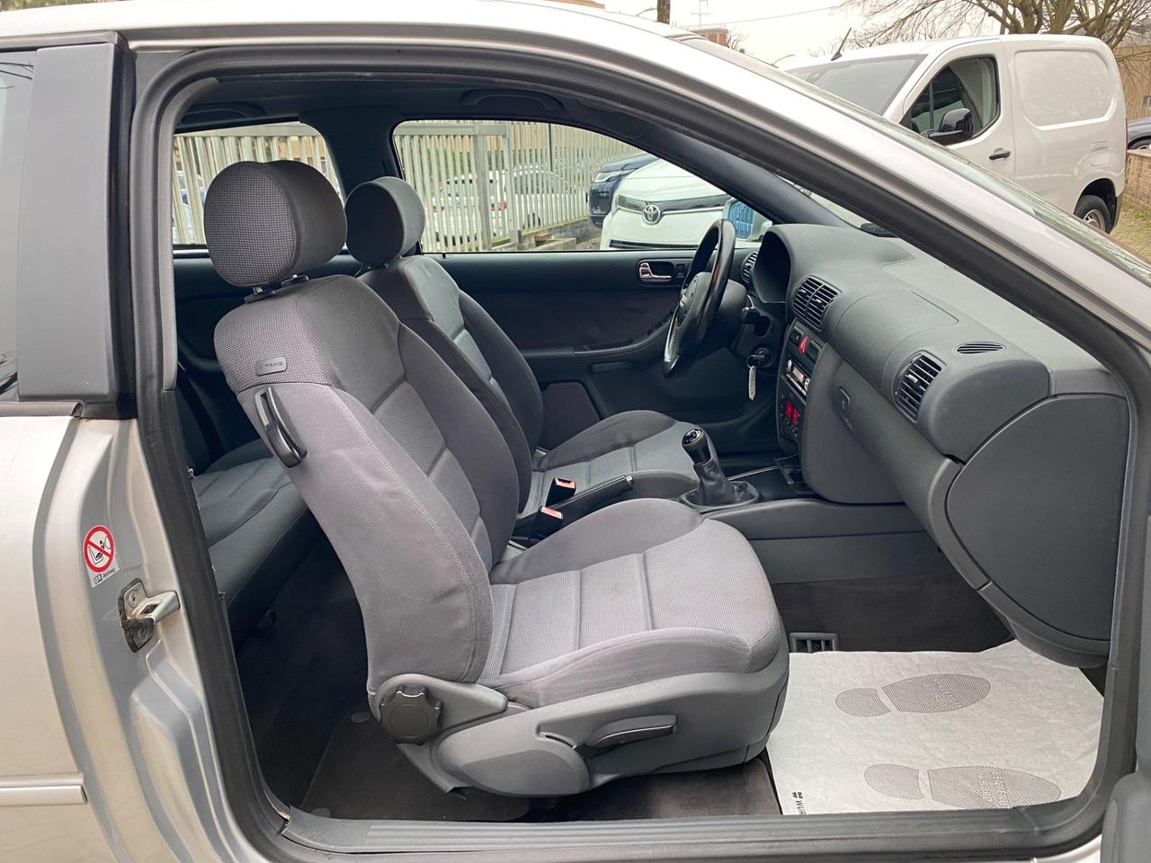 Audi A3 1.6 cat 3p. Ambition