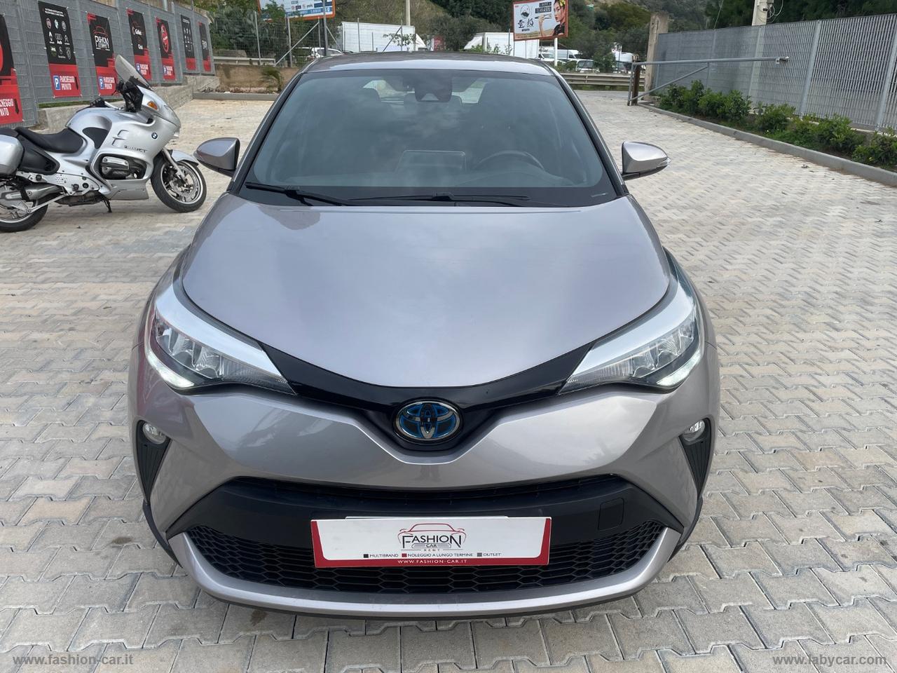 TOYOTA C-HR 1.8 Hybrid E-CVT Trend