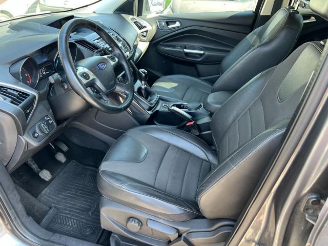 FORD Kuga 2.0 TDCI 140 CV 2WD Titanium