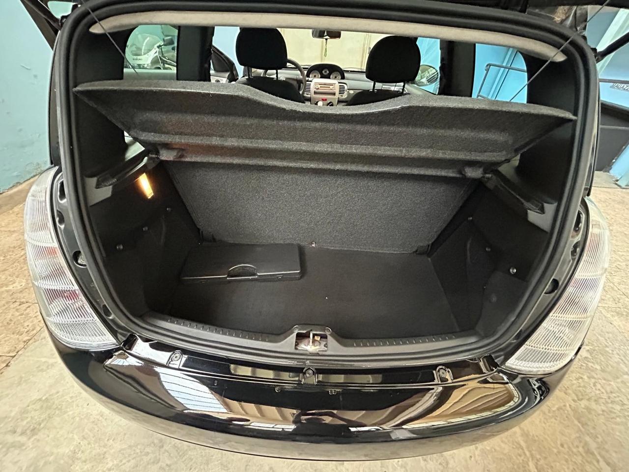 Lancia Ypsilon 1.2 Argento