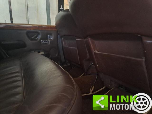 ROLLS-ROYCE Silver Shadow 2