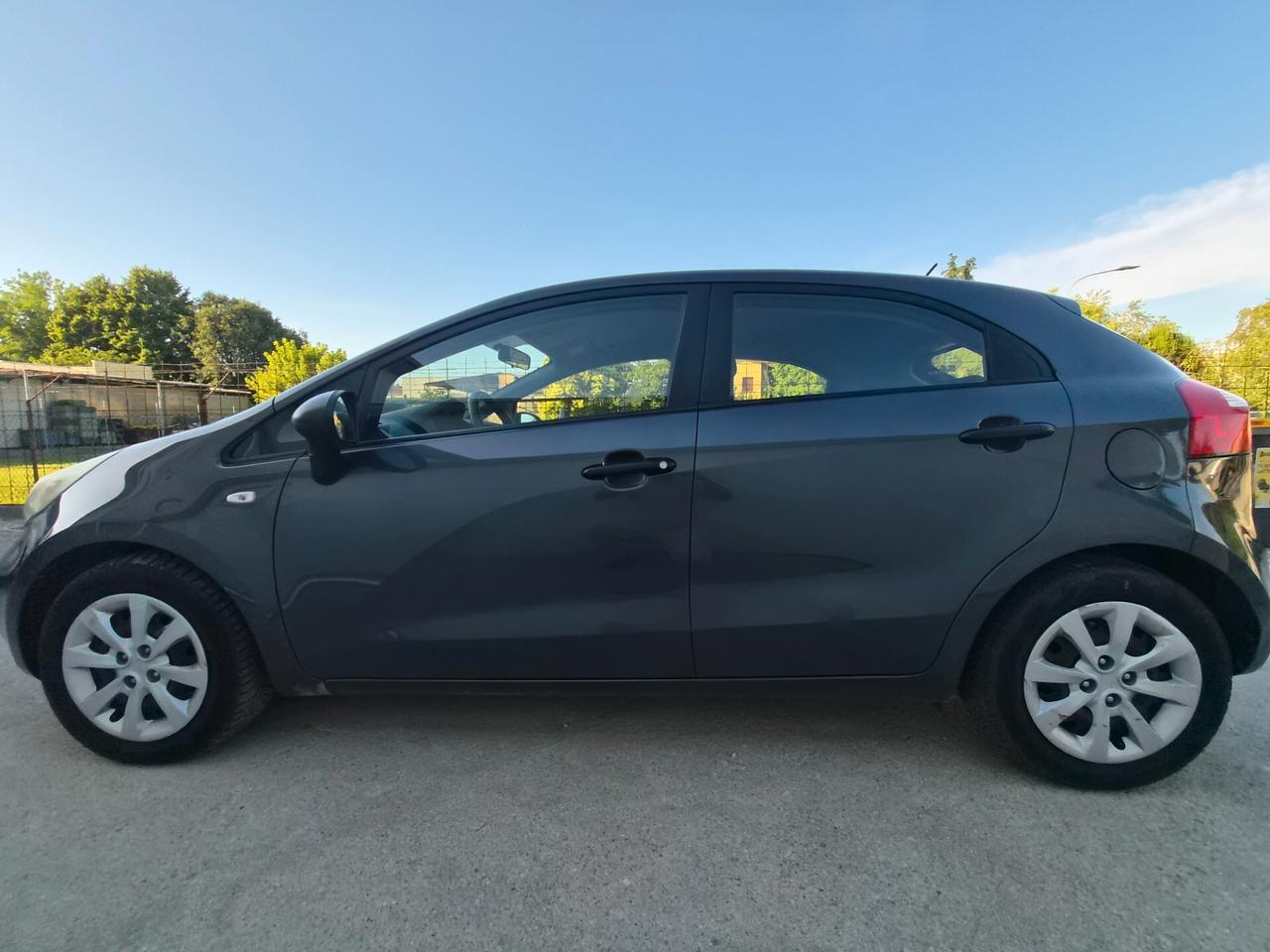 Kia Rio 1.1 CRDi WGT 5p. EX PLUS