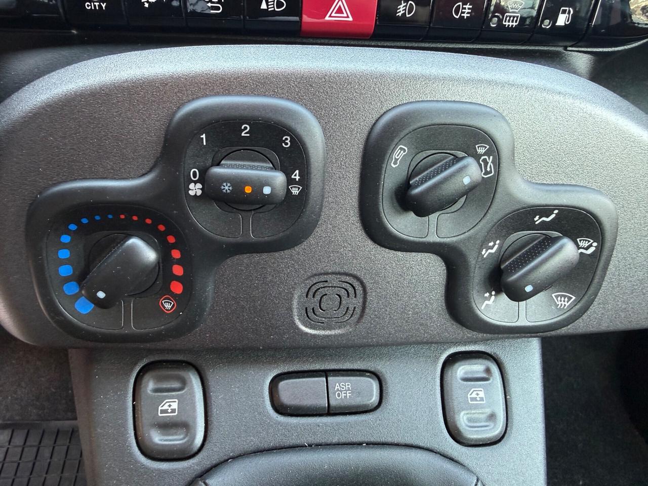 Fiat Panda 0.9 TwinAir Turbo Natural Power Lounge