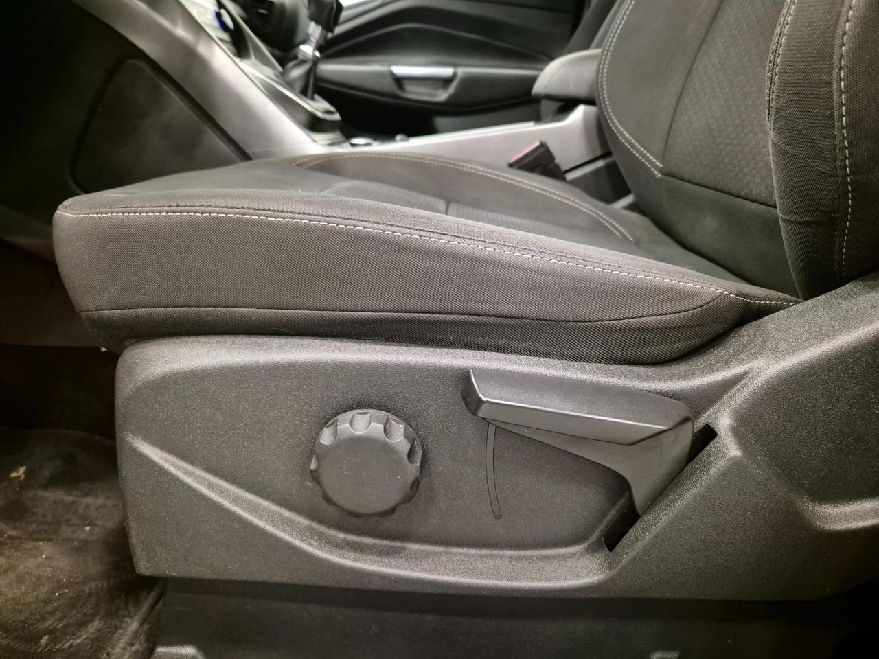 Ford Kuga 1.5 tdci Titanium s&s 2wd 120cv my18 - NEOPATENTATI - Cruise/lim - Sens. Park.