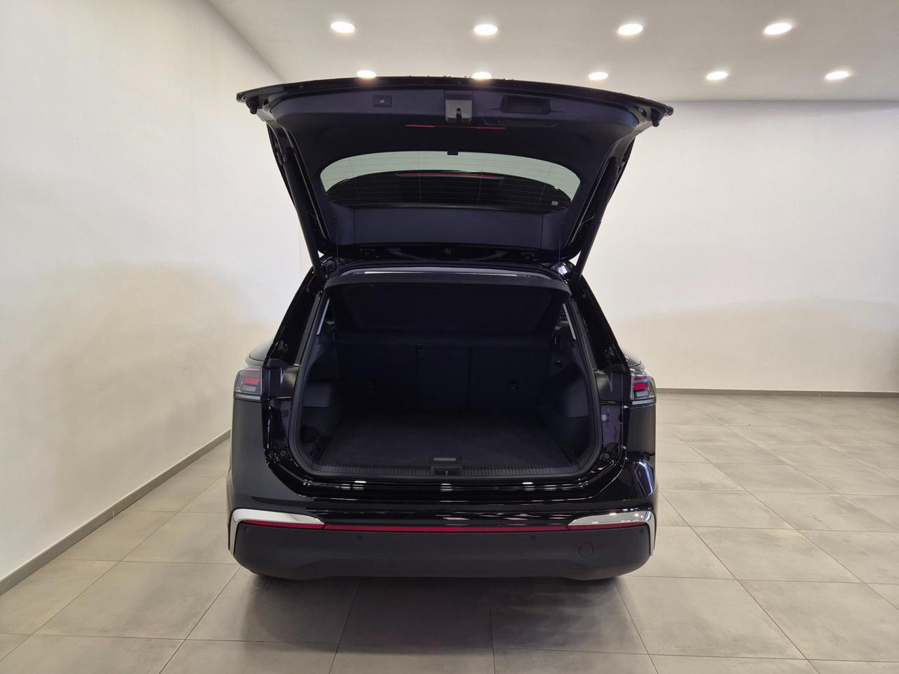 VOLKSWAGEN Tiguan 1.5 eTSI 150 CV ACT DSG Elegance N1 Autocarro