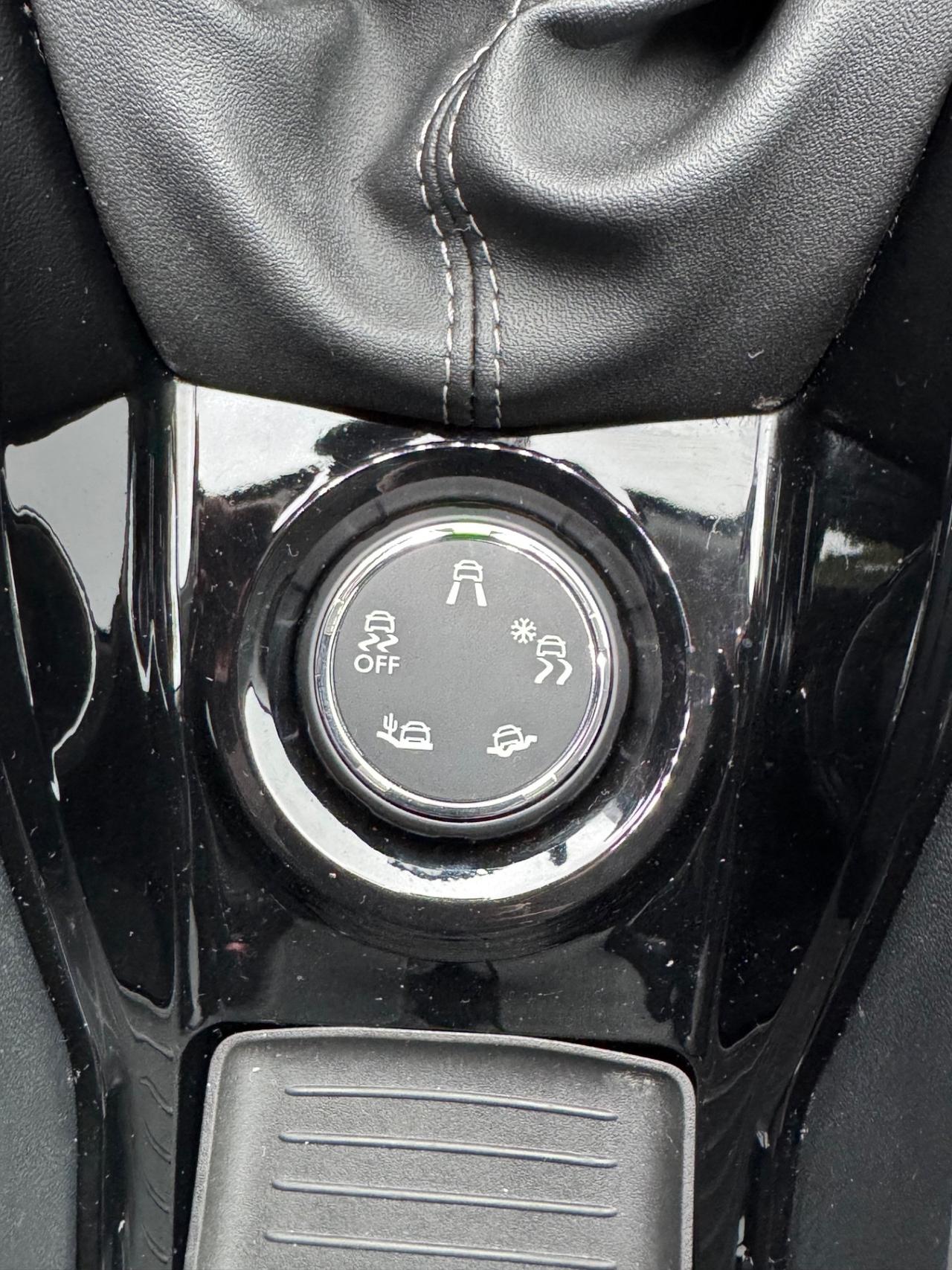 Peugeot 2008 1.5 hdi SOLO 59.000 KM/ALLURE