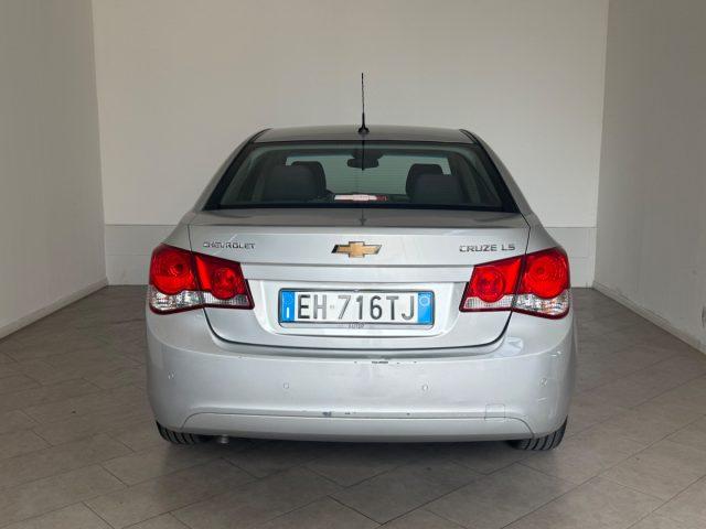 CHEVROLET Cruze 1.6 4 porte LS
