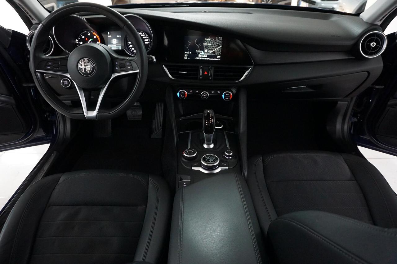 Alfa Romeo Giulia 2.2 Turbodiesel 150 CV AT8