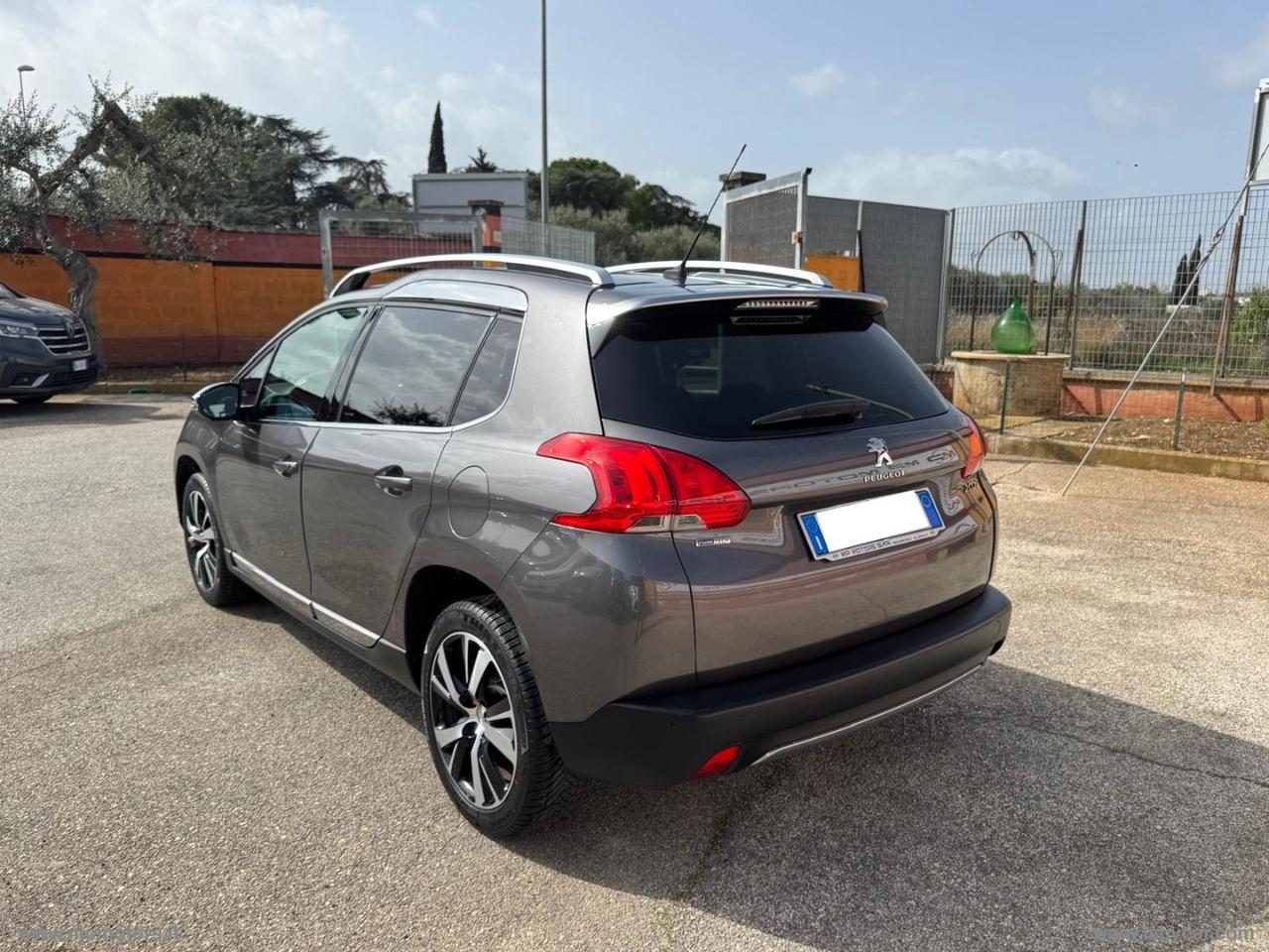 PEUGEOT 2008 ALLURE 1.2 PURETECH 110CV TURBO UNICOPROPRIETARIO