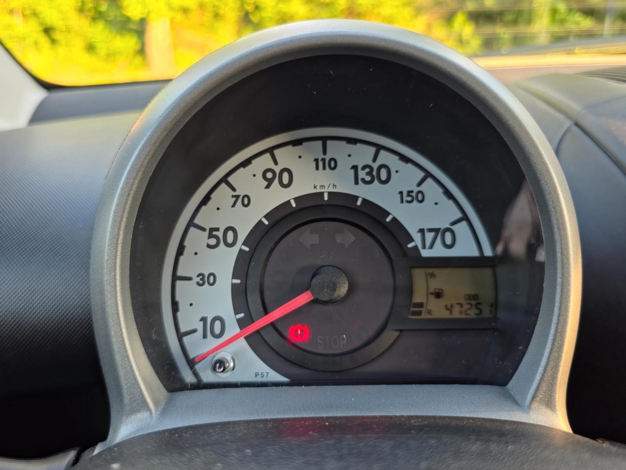 Toyota Aygo 1.0 12V VVT-i 5 porte Lounge Connect CV-68 E5B Manuale NEO 2012