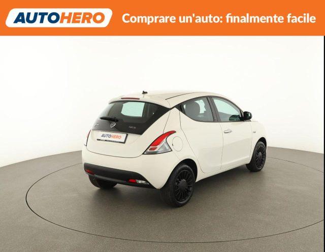 LANCIA Ypsilon 1.0 FireFly 5 porte S&S Hybrid Ecochic Silver