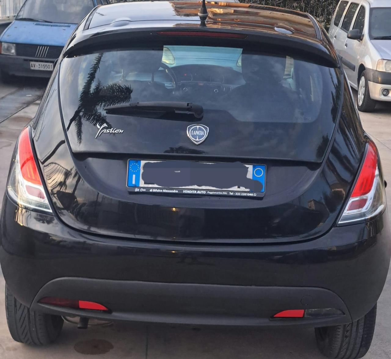 Lancia Ypsilon 1.2 69 CV 5 porte S&S Silver