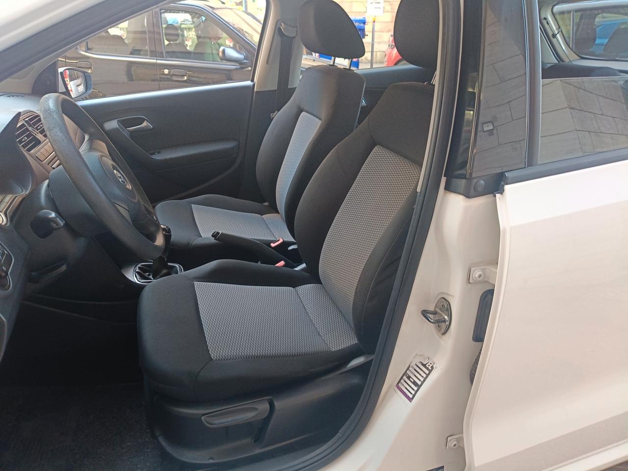 VOLKSWAGEN POLO 1.2 TDI 75CV-NEOPATENTATI-Euro 6490