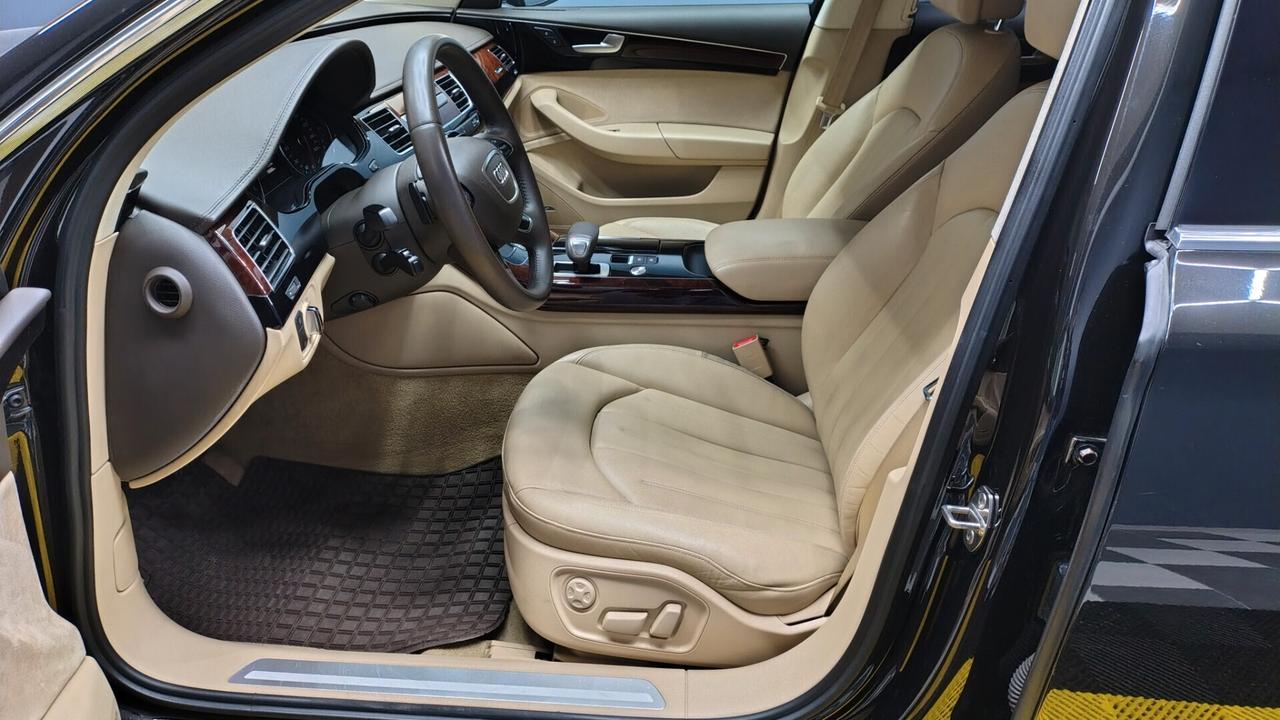 Audi A8 3.0 TDI QUATTRO 250 CV