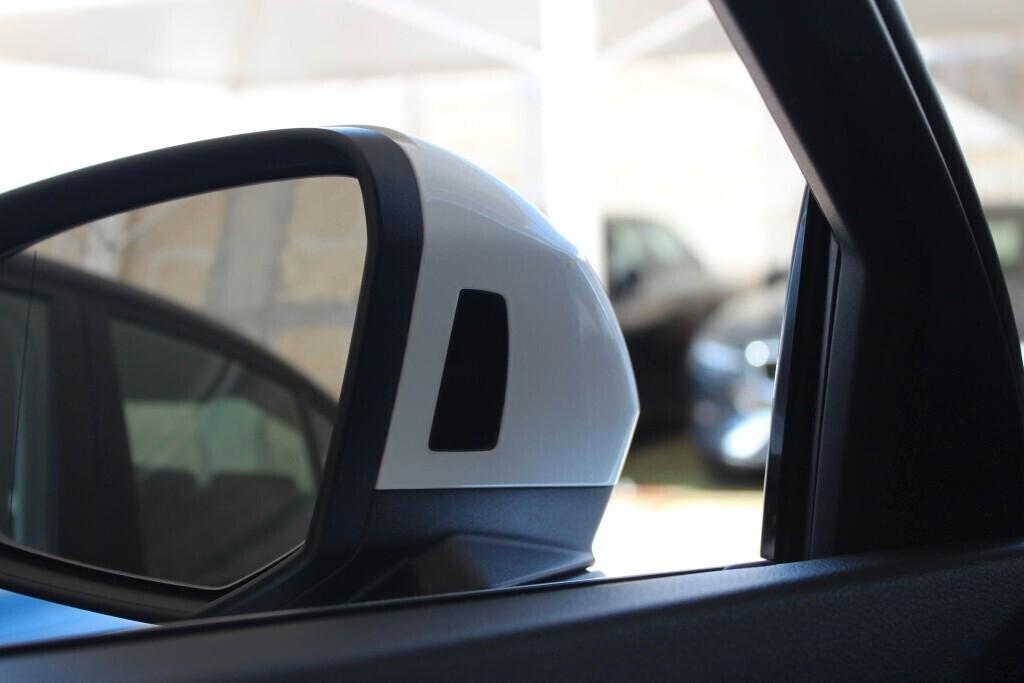 AUDI Q3 2.0 TDI aut. Advanced *Matrix