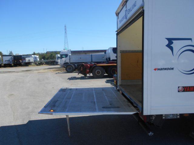 IVECO DAILY CABINATO