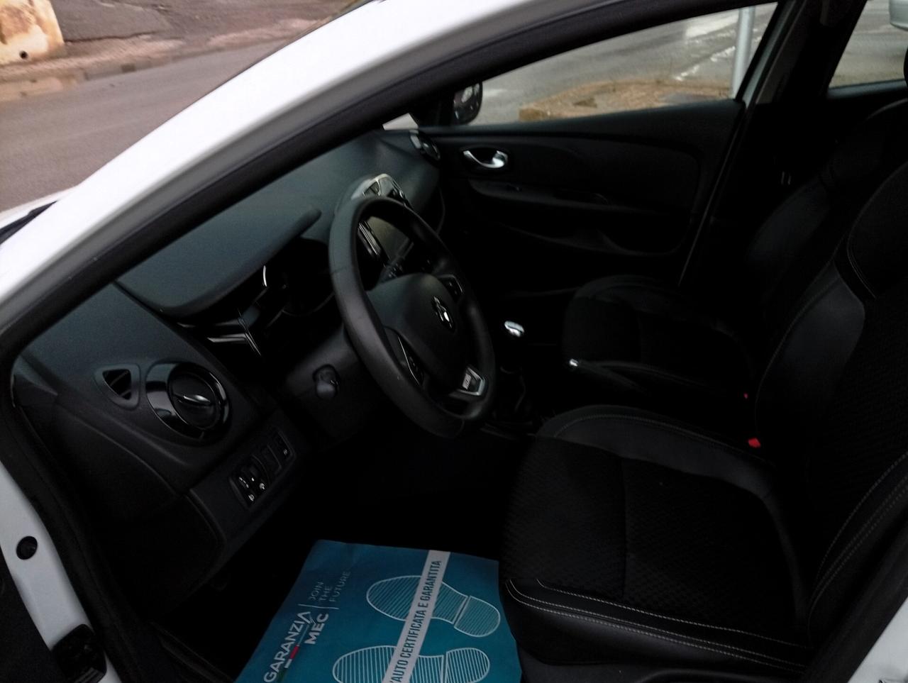 Renault Clio dCi 8V 75 CV 5 porte Moschino Zen