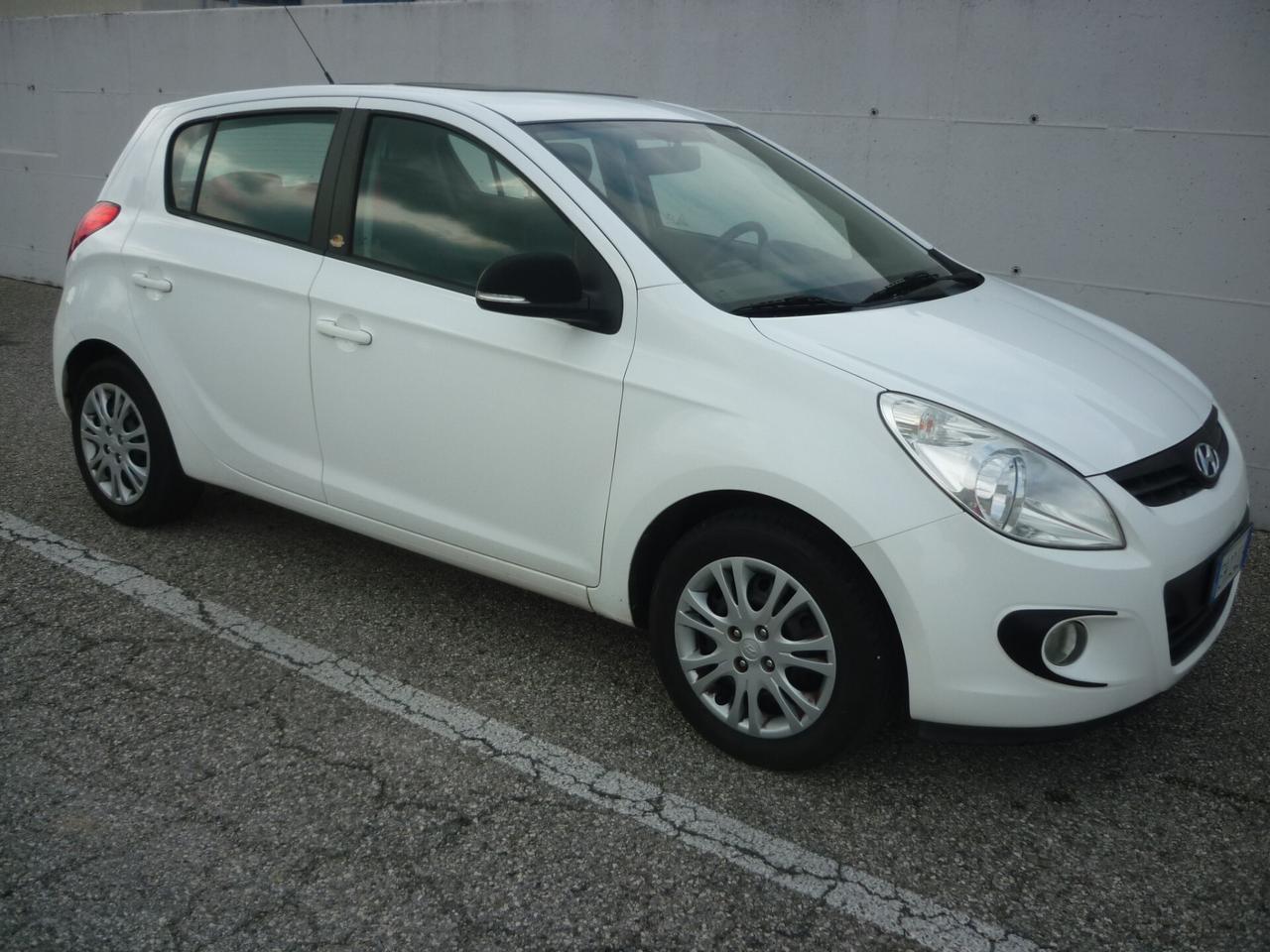Hyundai i20 1.2 5p. Fiorucci