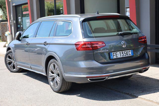 VOLKSWAGEN Passat Alltrack 2.0 BiTDI 240CV 4MOTION DSG Executive LED Pelle E6