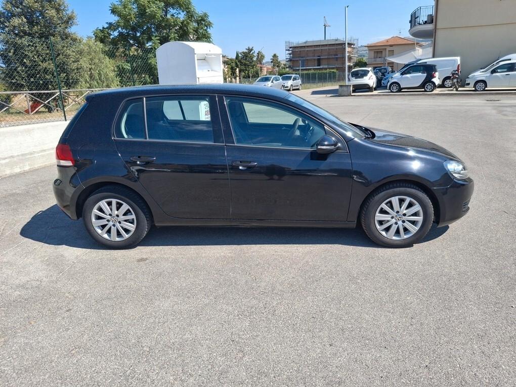 Volkswagen Golf 1.6 TDI 105cv Comfortline - 2011