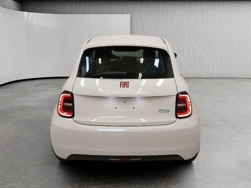 FIAT 500 500e 42 kWh (Red)