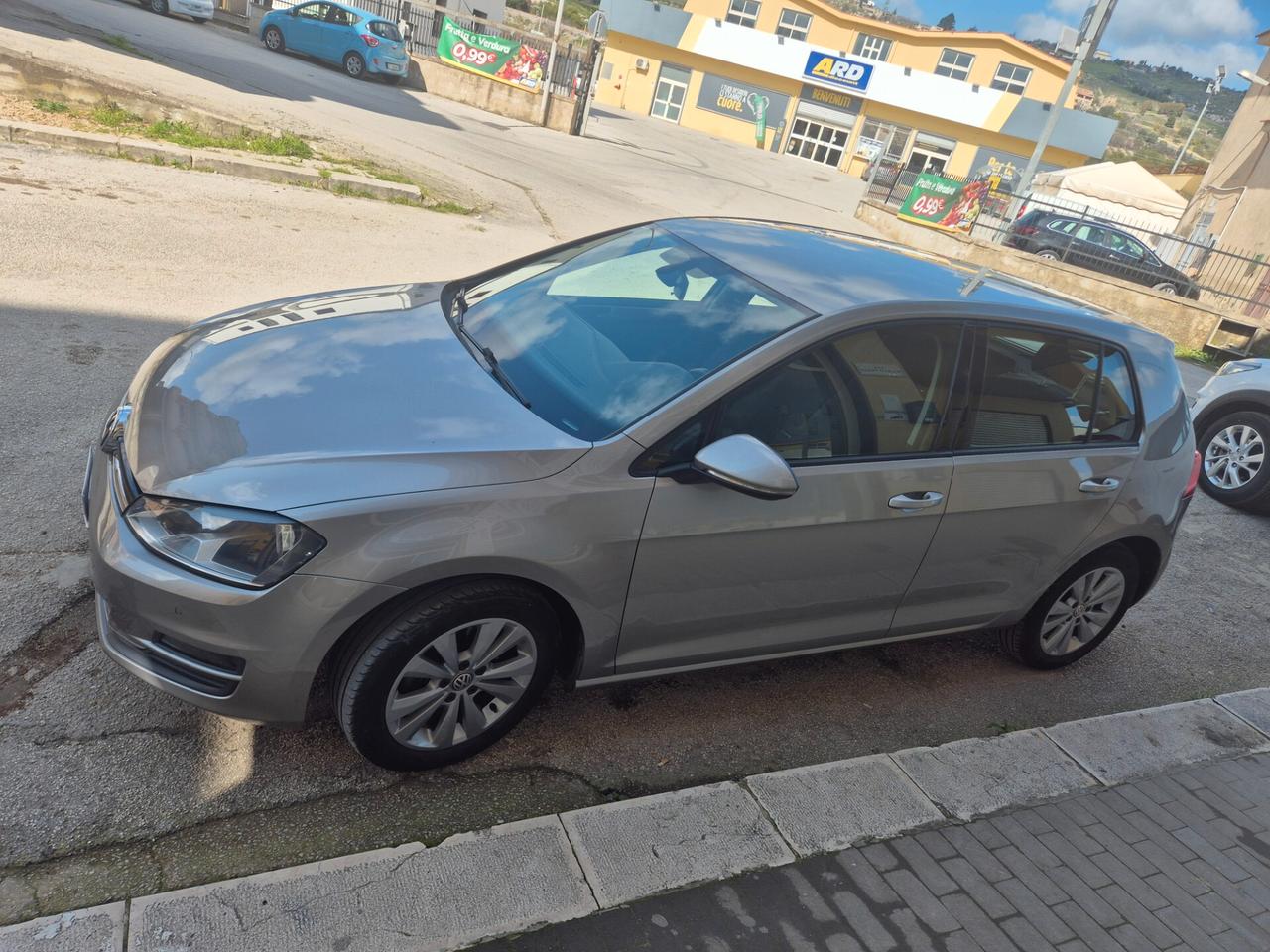 VW GOLF 7 1.6 TDI 110 CV ANNO 2016 SOLI KM 120000 CERTIF