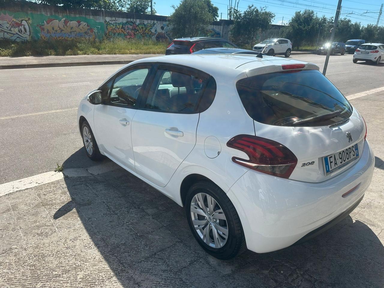 Peugeot 208 1.4 HDi 68 CV 5 porte Access