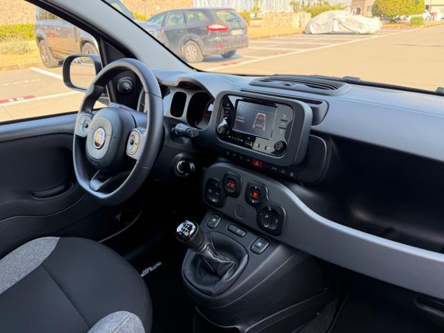 FIAT Panda 1.0 HYBRID CITY LIFE+CLIMATRONIC+SCHERMO+5POSTI