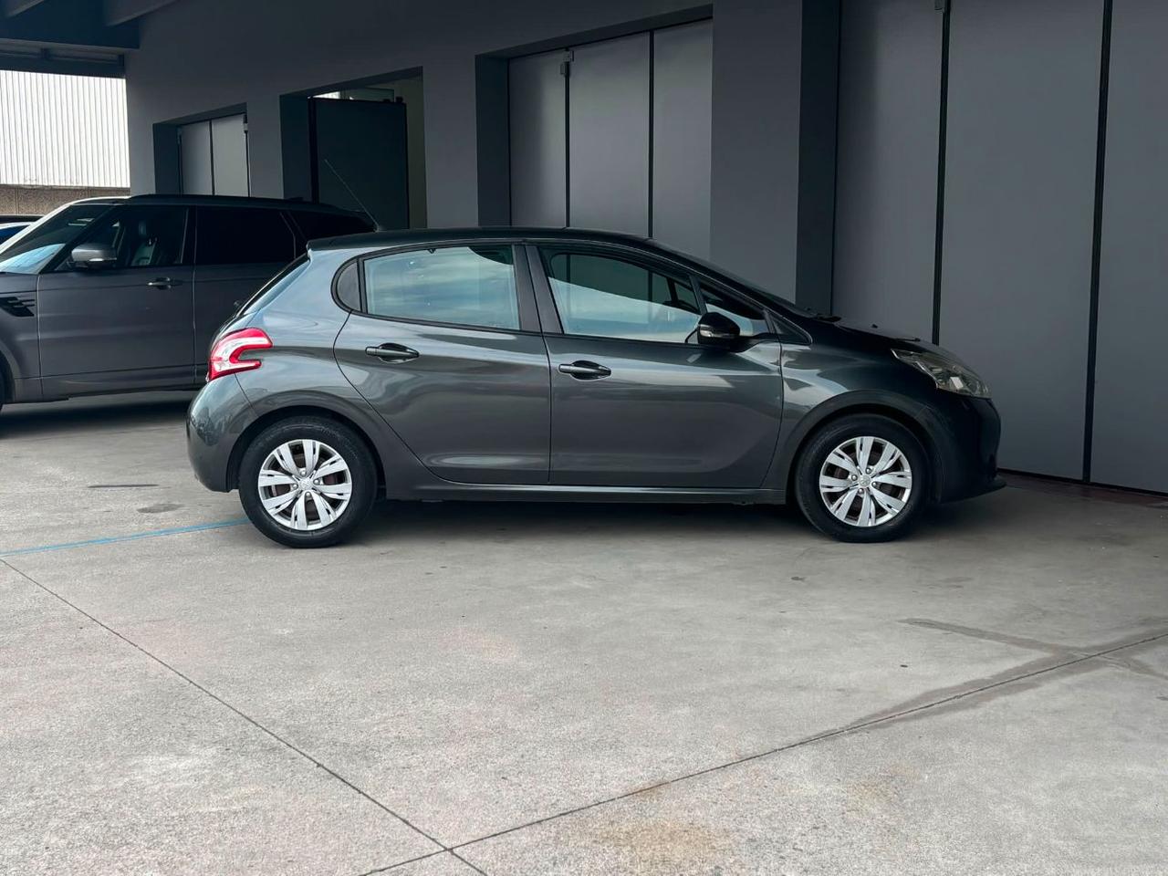 Peugeot 208 5 Porte 208 5p 1.2 vti 12v Allure