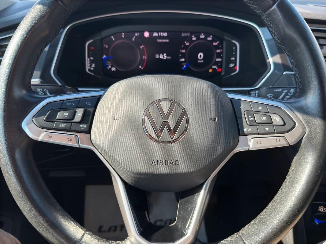 Volkswagen Tiguan 1.5 tsi Life 130cv CON TELECAMERA E CARPLAY