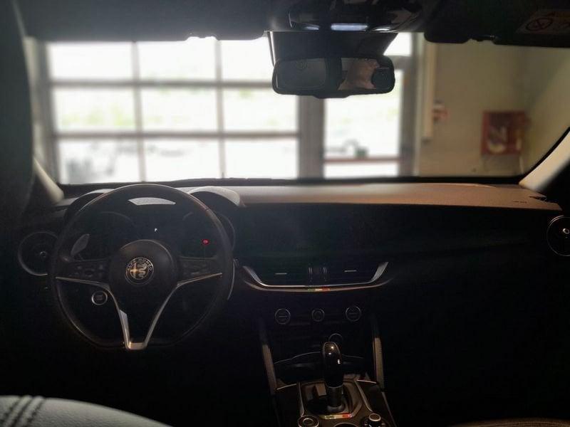 Alfa Romeo Stelvio 2.2 t B-Tech Q4 210cv auto