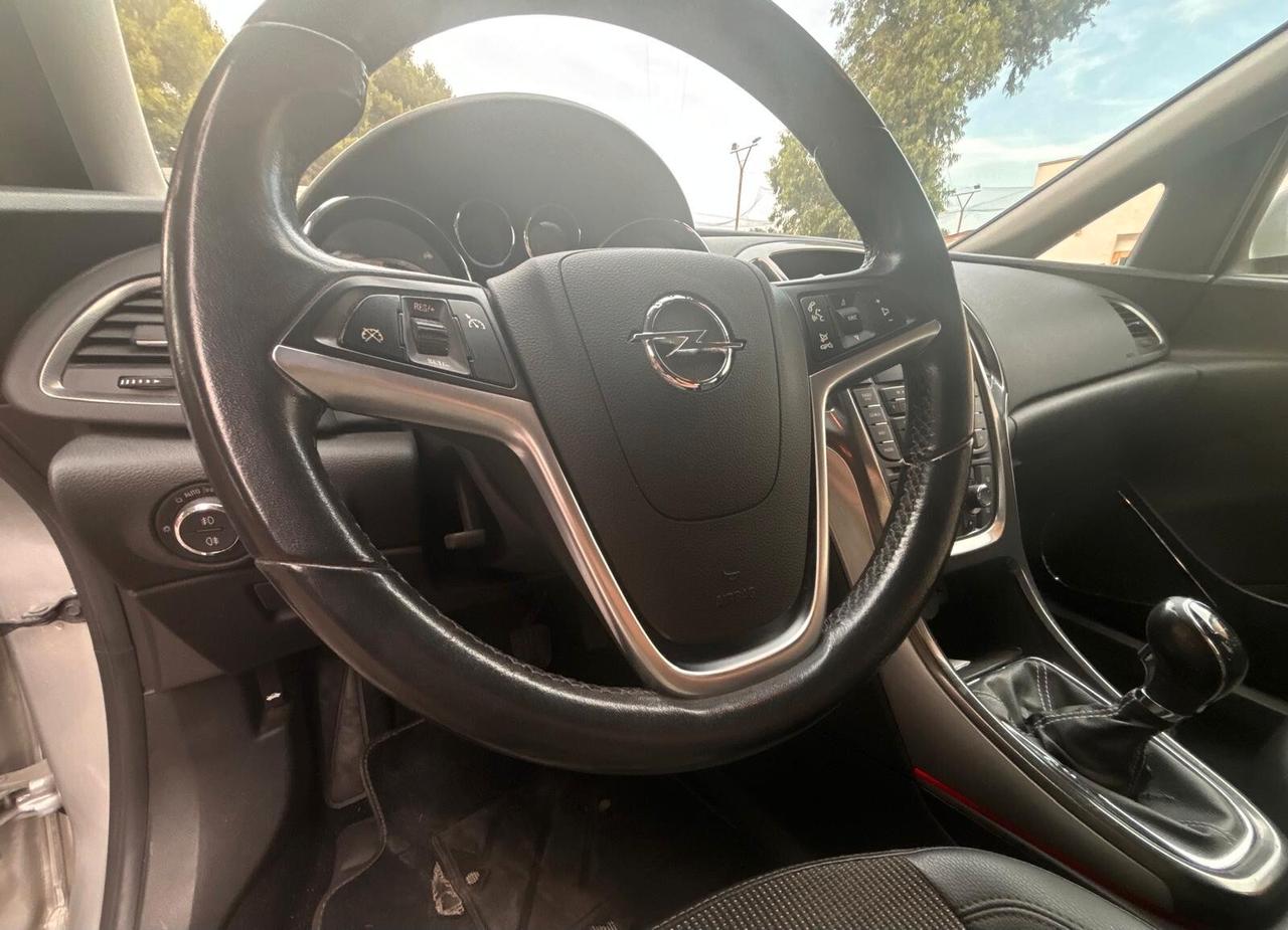 Opel Astra 1.7 CDTI 110CV Sports Tourer Cosmo SW