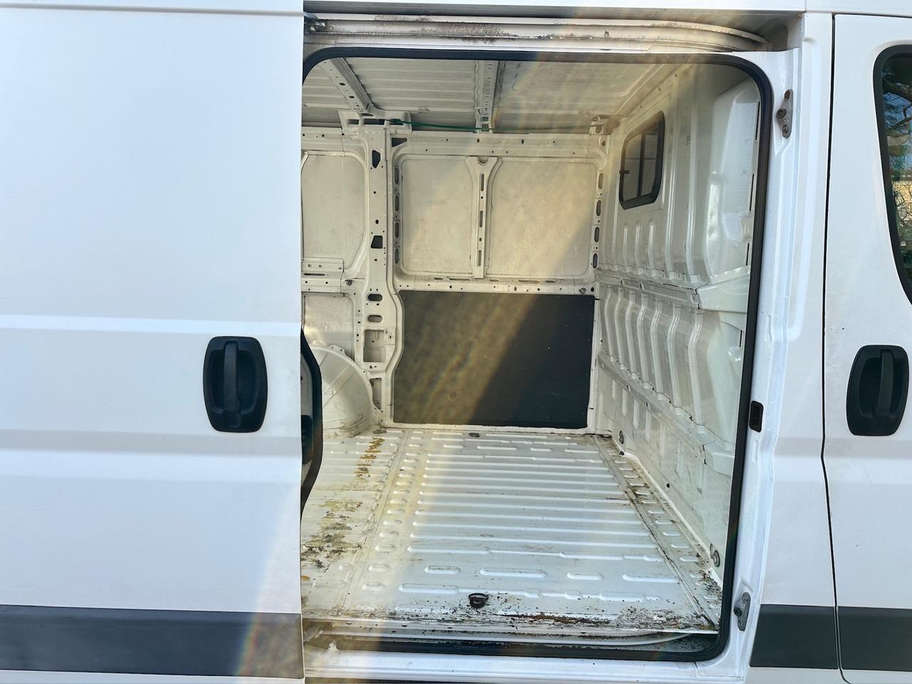 Peugeot Boxer 2.2 HDi Furgone 3 posti autocarro