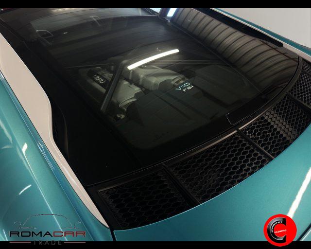 AUDI R8 Coupé V10 RWD S tronic performance