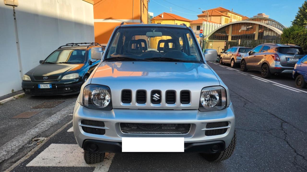 Suzuki Jimny 1.3i 16V cat 4WD JLX