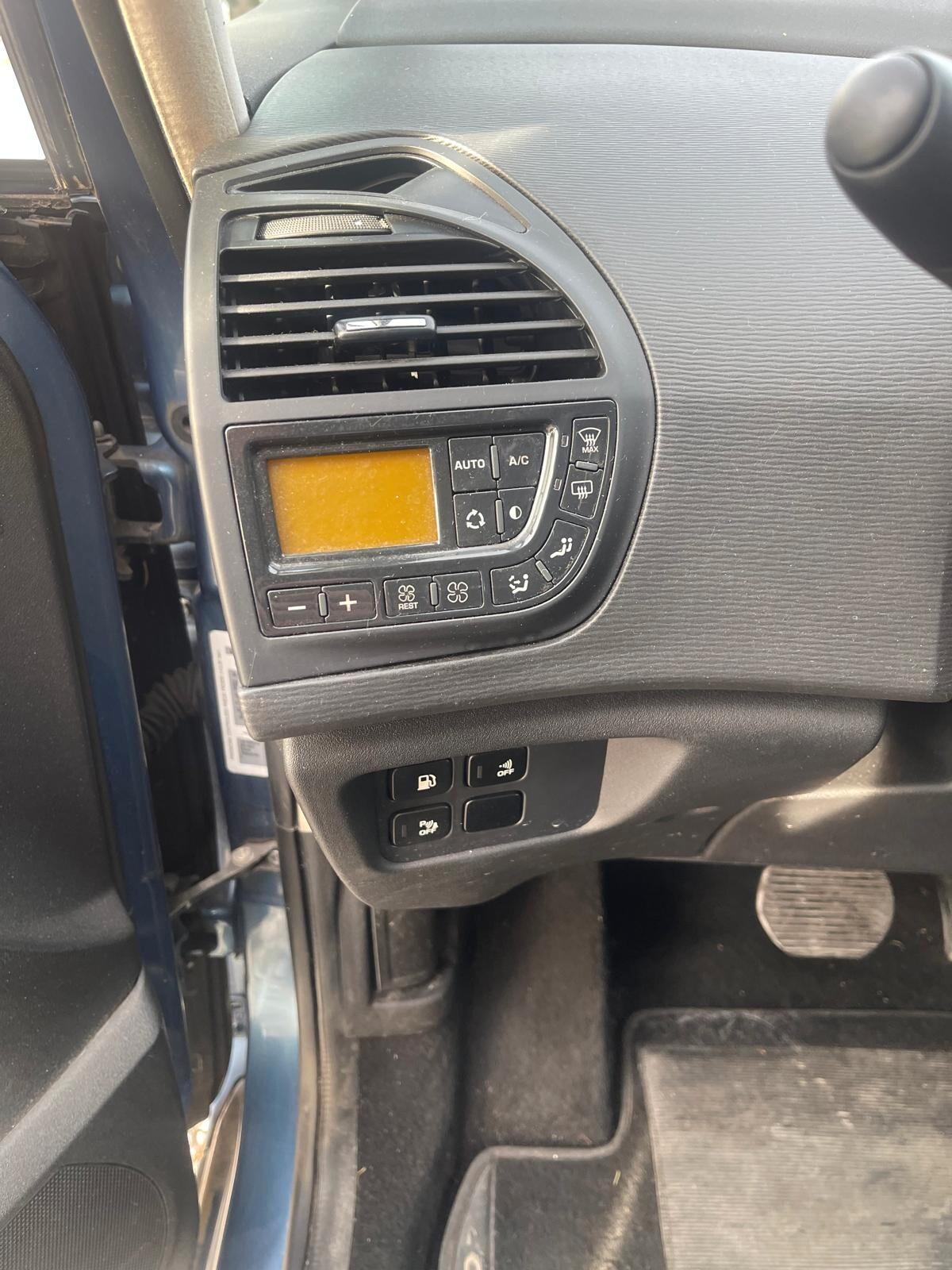 Citroen C4 Picasso 2.0 FULL UNIC. PROP.