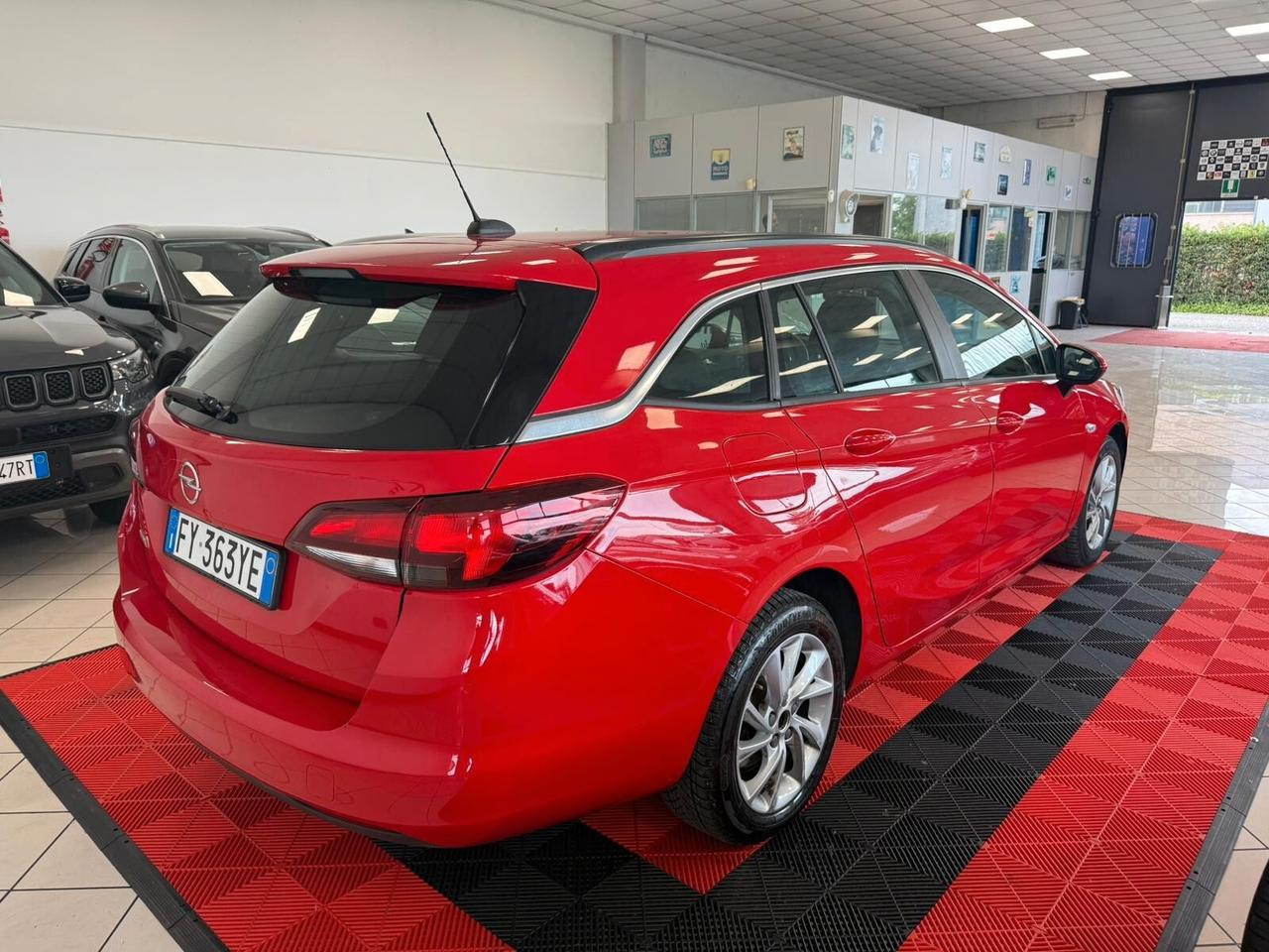 Opel Astra 1.6 CDTi 136CV aut. Sports Tourer Business