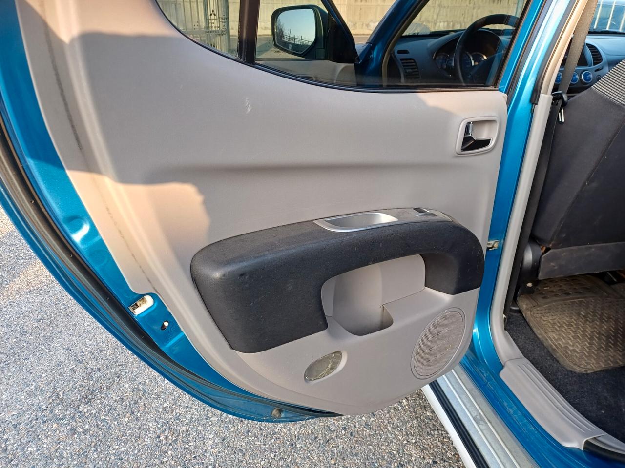 Mitsubishi L200 2.5 DI-D/136CV PERMUTE E FINANZIAMENTI