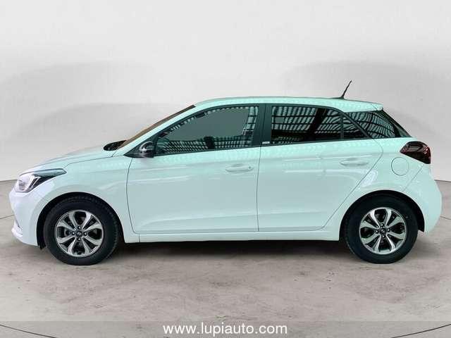 Hyundai i20 1.2 mpi Connectline 75cv 5p