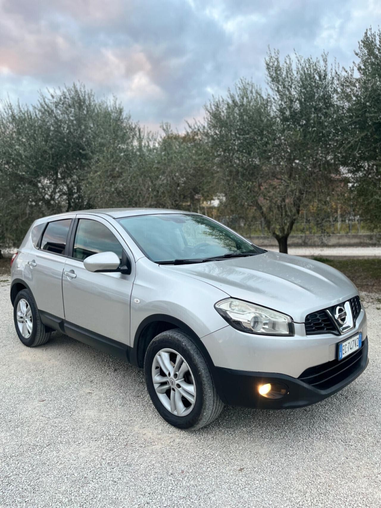 Nissan Qashqai 1.5 dCi PERFETTA SI NEOPATENTATI