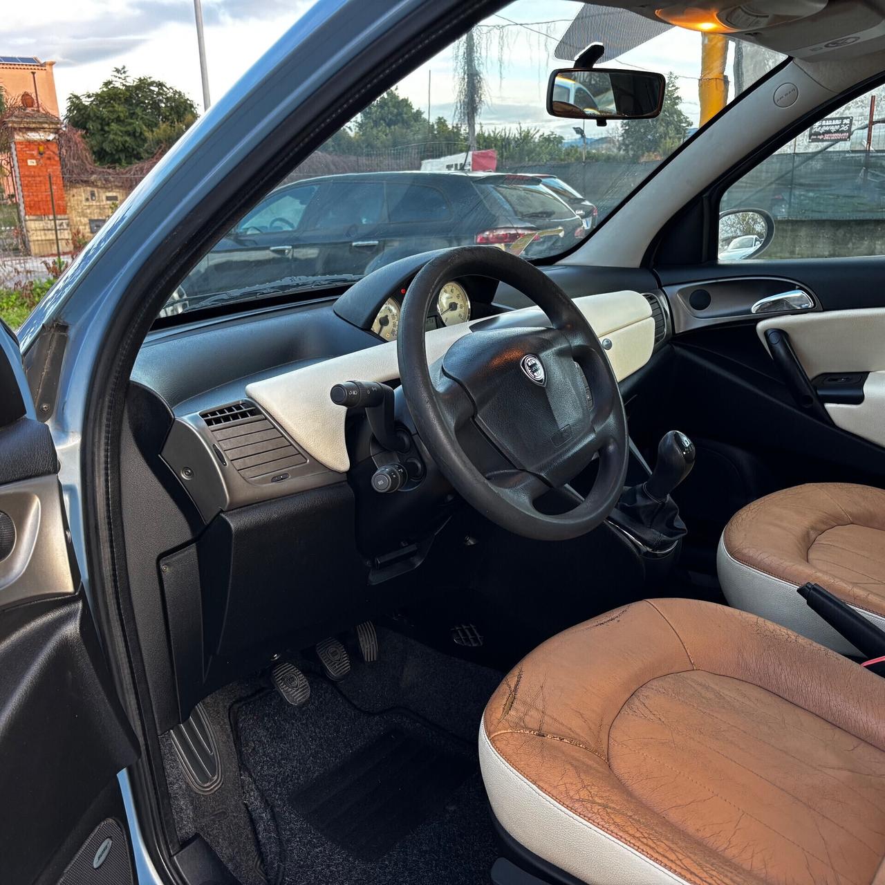 Lancia Ypsilon 1.3 Multijet 16V Oro