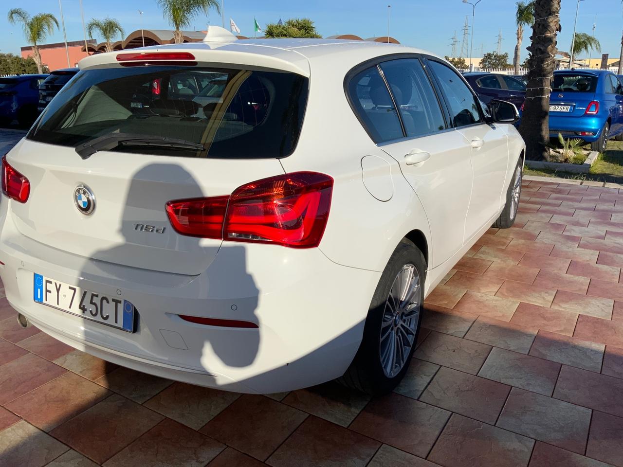 Bmw 116 116d 5p. Urban